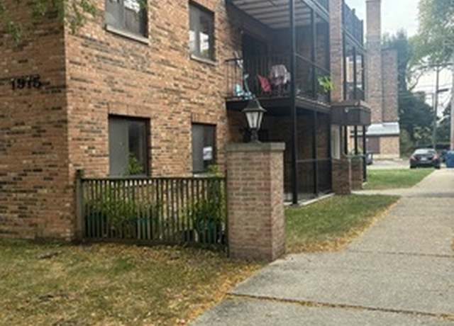 Property at 1915 W Granville Ave #102, Chicago, IL 60660, 2 beds, 1 bath
