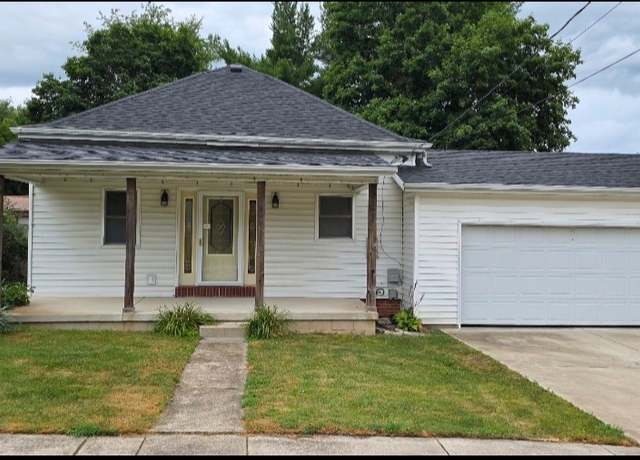 Property at 402 N Joselyn St, Heyworth, IL 61745, 3 beds, 2 baths