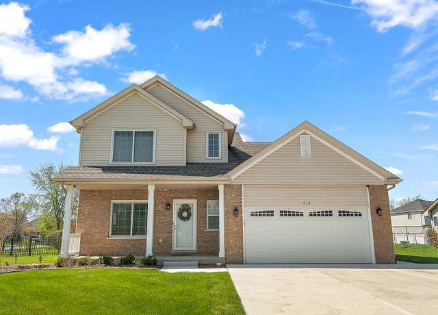 Property at 810 Grand Mesa Ave, New Lenox, IL 60451, 3 beds, 1.5 baths