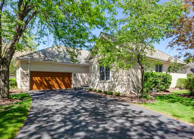 Property at 4 Groton Ct, Lincolnshire, IL 60069, 3 beds, 3 baths