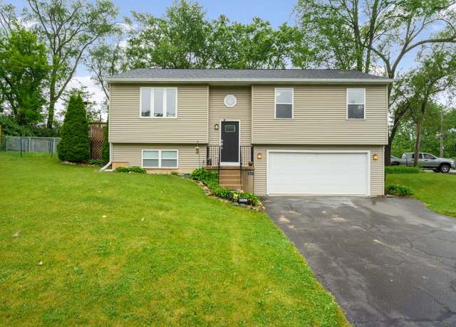 Property at 5117 Lear St, Wonder Lake, IL 60097, 3 beds, 2 baths