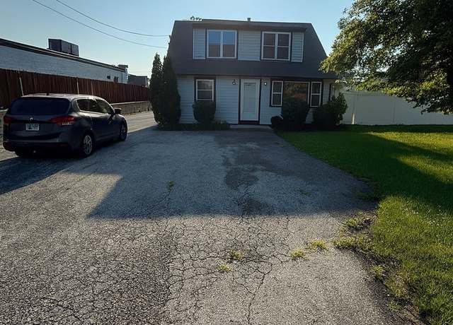 Property at 15921 Long Ave, Oak Forest, IL 60452, 3 beds, 1 bath