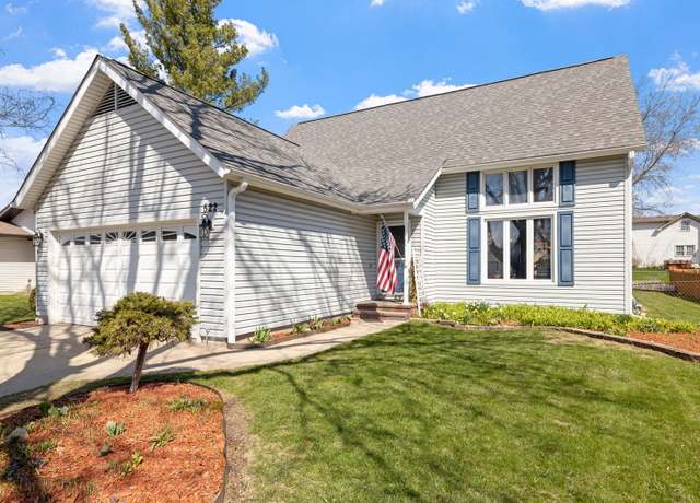Property at 522 Dana Ln, Streamwood, IL 60107, 3 beds, 2.5 baths