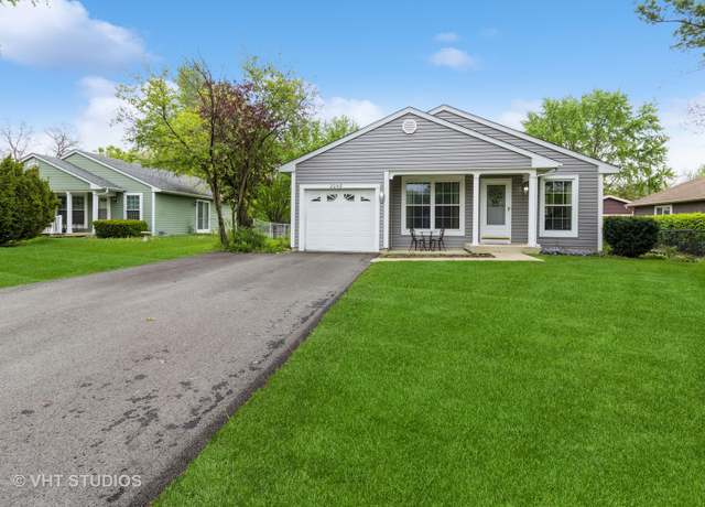 Property at 2048 Navarone Dr, Naperville, IL 60565, 3 beds, 2 baths