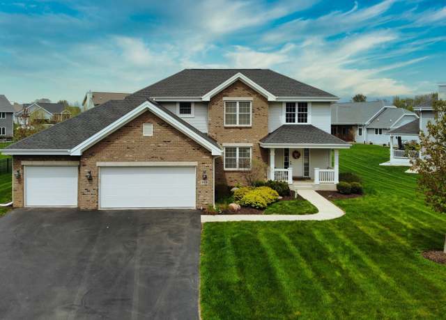 Property at 813 Freedlund Dr, Rockton, IL 61072, 4 beds, 2.5 baths