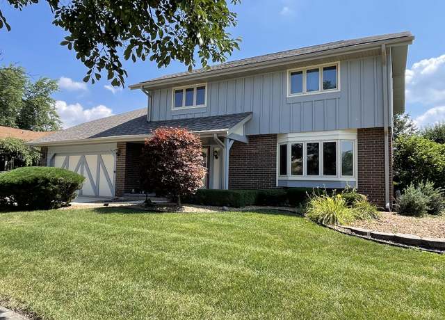 Property at 14015 Bonbury Ln, Orland Park, IL 60462, 4 beds, 2.5 baths