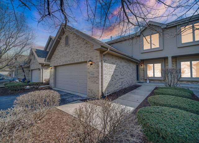 Property at 11905 Sterling Dr, Orland Park, IL 60467, 3 beds, 2.5 baths