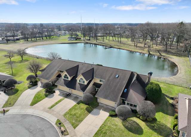 Property at 531 Pinehurst Ln, Schererville, IN 46375, 3 beds, 2.5 baths