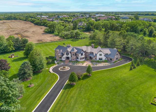 Property at 14 Vandenbergh Dr, South Barrington, IL 60010, 5 beds, 6 baths