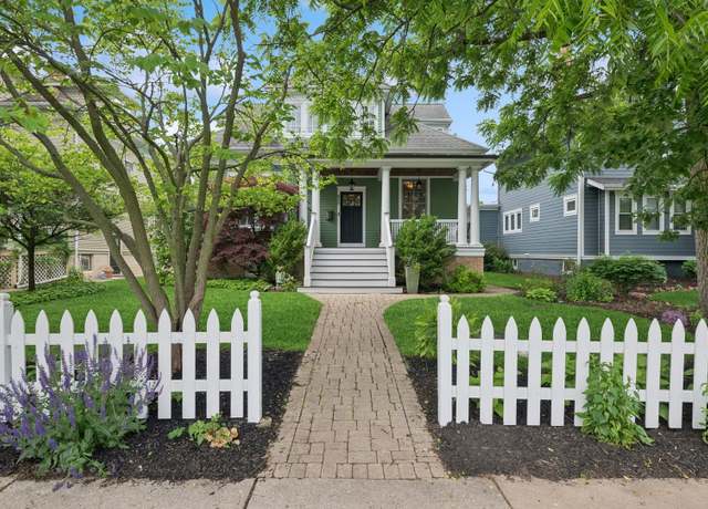 Property at 625 Park Ave, Wilmette, IL 60091, 6 beds, 5 baths
