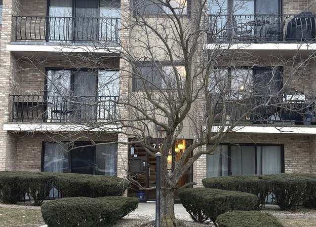 Property at 7345 Tiffany Dr Unit 2E, Orland Park, IL 60462, 2 beds, 2 baths