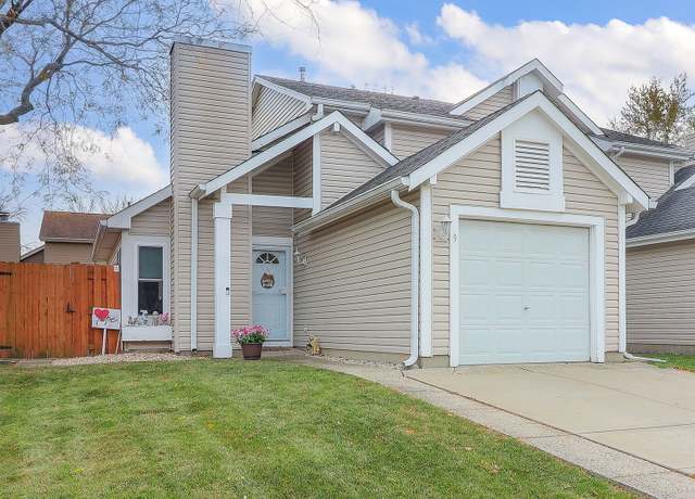 Property at 9 Copper Ct, Glendale Heights, IL 60139, 2 beds, 1.5 baths