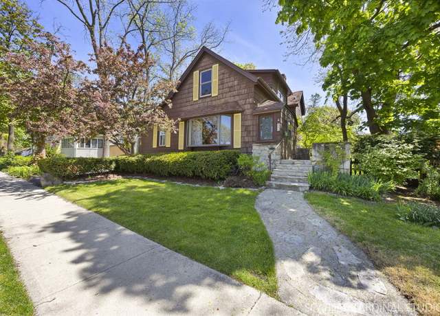 Property at 605 N President St, Wheaton, IL 60187, 3 beds, 3 baths
