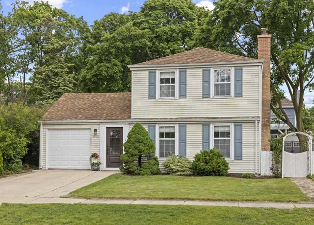 Property at 1013 Garner Ave, Wheaton, IL 60187, 3 beds, 2 baths