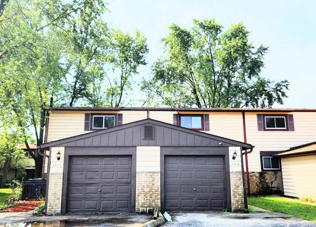 Property at 1219 Cedarwood Dr Unit B, Crest Hill, IL 60403, 5 beds, 2.5 baths