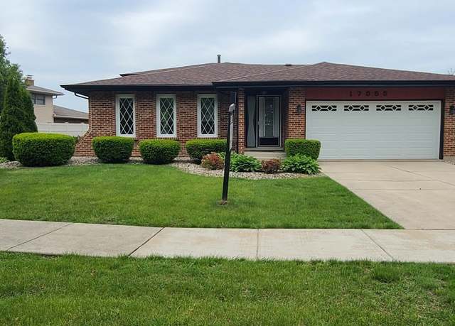 Property at 17555 Rosewood Ln, Tinley Park, IL 60487, 4 beds, 2.5 baths