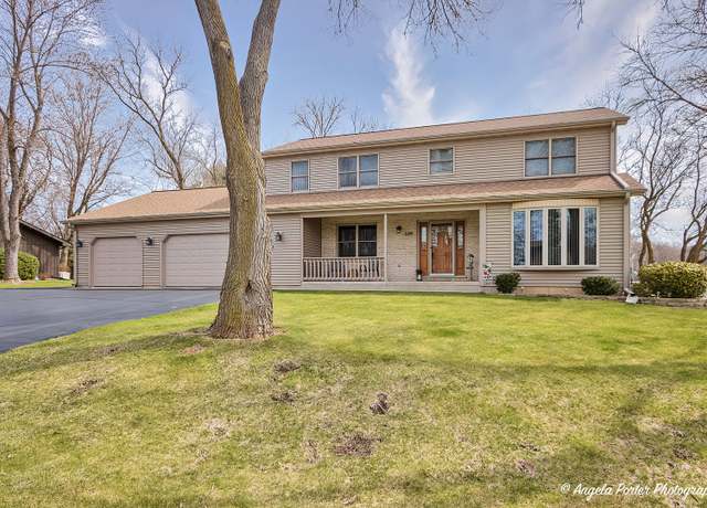 Property at 4208 Florence Dr, Johnsburg, IL 60051, 4 beds, 2.5 baths