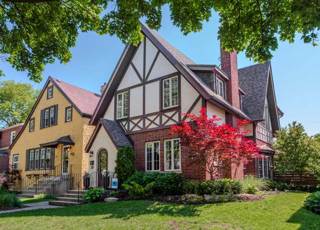 Property at 9615 S Leavitt St, Chicago, IL 60643, 3 beds, 1.5 baths