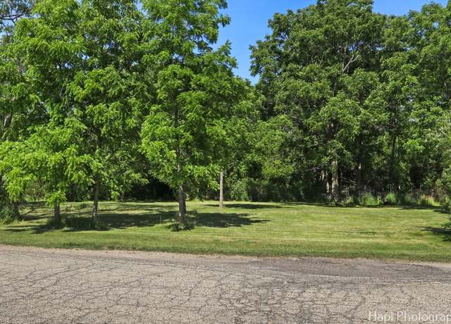 Property at 40575 N Terry Ln, Antioch, IL 60002