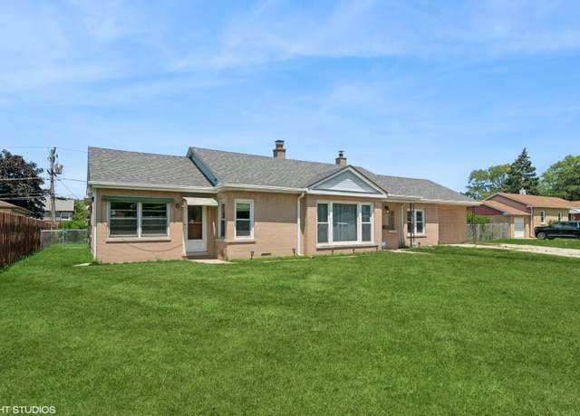 Property at 8024 W Charmaine Rd, Norridge, IL 60706, 3 beds, 2.5 baths