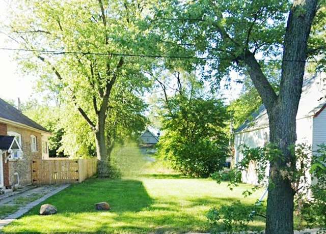 Property at 2055 W 68th St, Chicago, IL 60636
