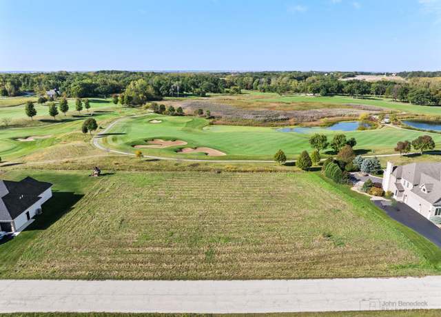Property at 9805 Saint Andrews Dr, Marengo, IL 60152