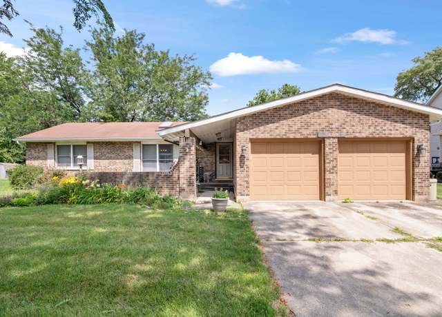 Property at 1489 Lake Holiday Dr, Lake Holiday, IL 60548, 4 beds, 3.5 baths
