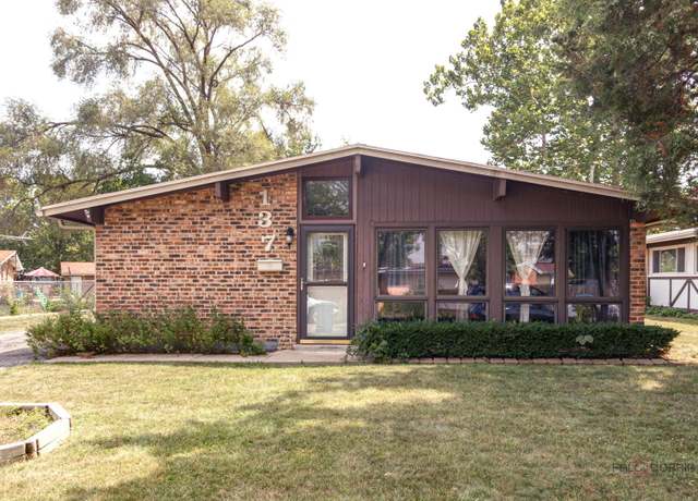 Property at 137 N Highview Ave, Addison, IL 60101, 3 beds, 1 bath