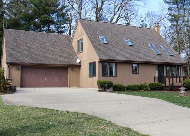 Property at 13580 Damen Rd, Morrison, IL 61270, 3 beds, 3 baths