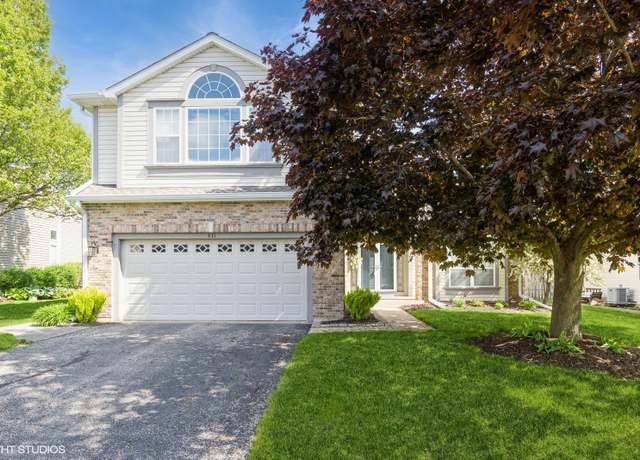 Property at 431 Prides Run, Lake In The Hills, IL 60156, 5 beds, 3.5 baths