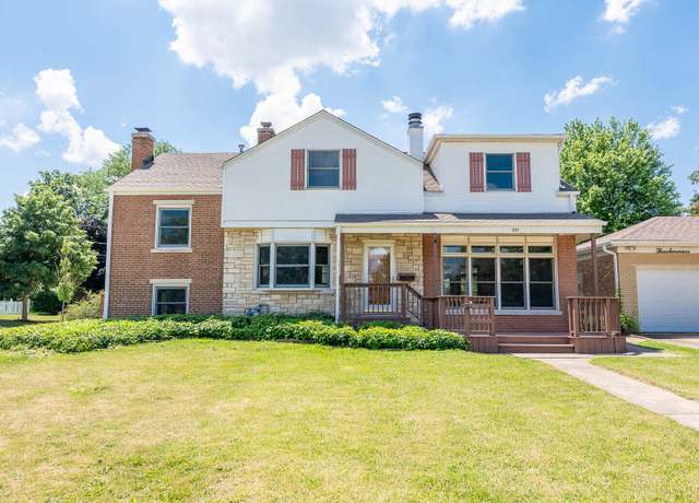 Property at 321 E Morningside Ave, Lombard, IL 60148, 3 beds, 2.5 baths