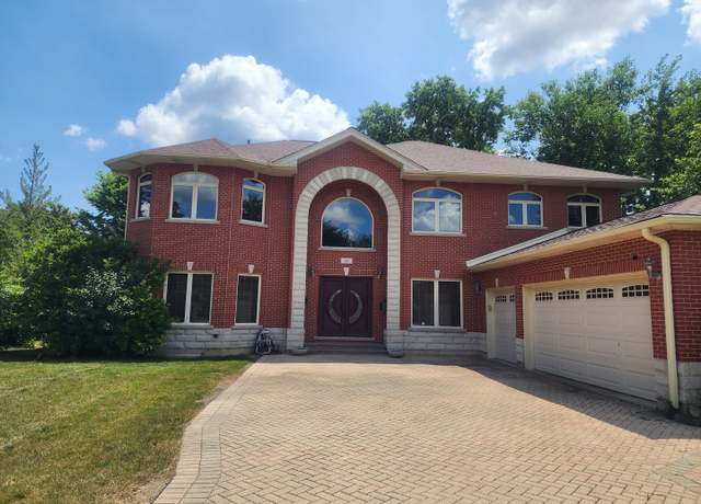 Property at 505 Huber Ln, Glenview, IL 60025, 5 beds, 4.5 baths