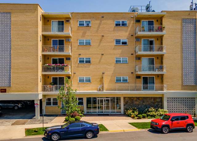 Property at 7929 W Grand Ave #404, Elmwood Park, IL 60707, 1 bed, 1 bath