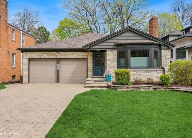 Property at 518 N Euclid Ave, Oak Park, IL 60302, 3 beds, 2.5 baths