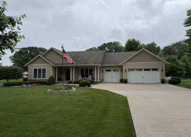 Property at 2149 E 1730 North Rd, Watseka, IL 60970, 3 beds, 2 baths