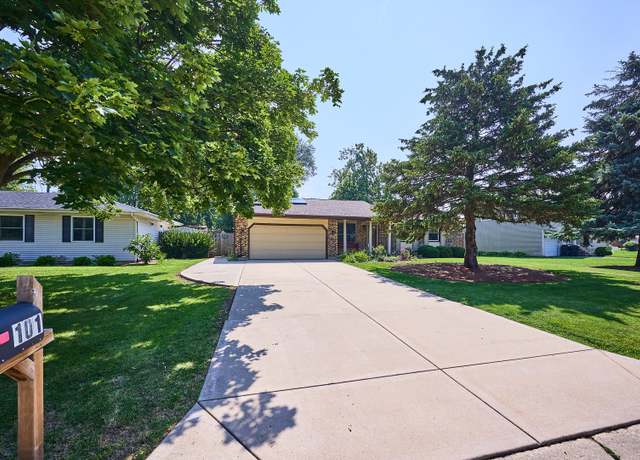 Property at 101 Augusta Rd, Oswego, IL 60543, 3 beds, 2 baths