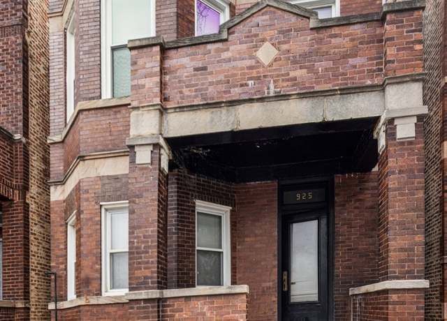 Property at 925 W 31st St, Chicago, IL 60608, 6 beds, 3 baths