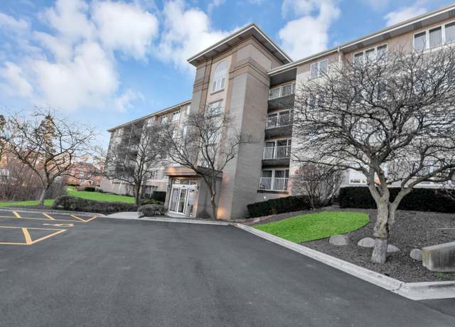 Property at 480 E Montrose Ave #209, Wood Dale, IL 60191, 3 beds, 2 baths