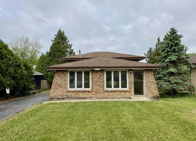 Property at 16104 Oak Ave, Oak Forest, IL 60452, 3 beds, 2 baths