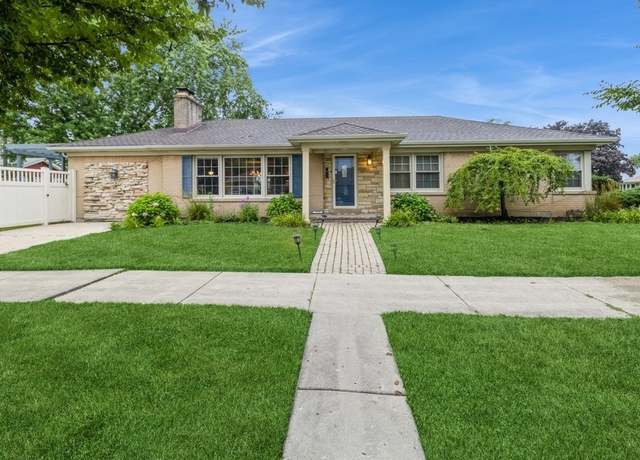 Property at 7350 Lavergne Ave, Skokie, IL 60077, 4 beds, 2 baths