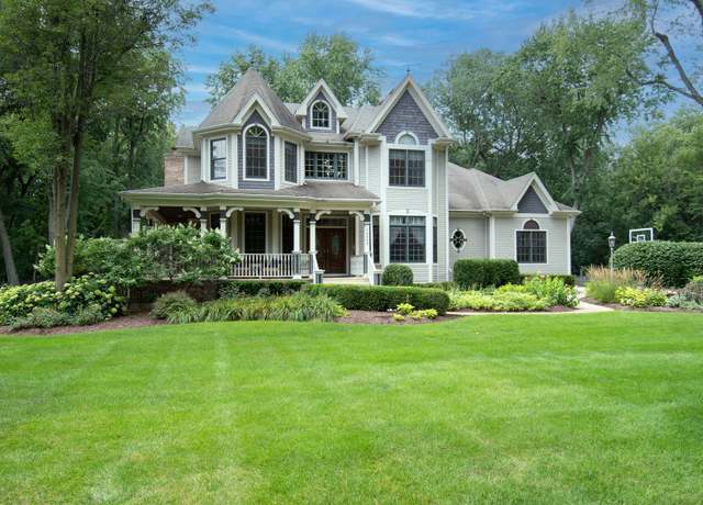 Property at 7S448 Arbor Dr, Naperville, IL 60540, 5 beds, 4.5 baths