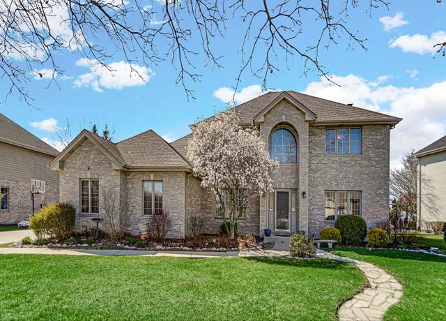Property at 16054 Ridgewood Dr, Homer Glen, IL 60491, 4 beds, 2.5 baths