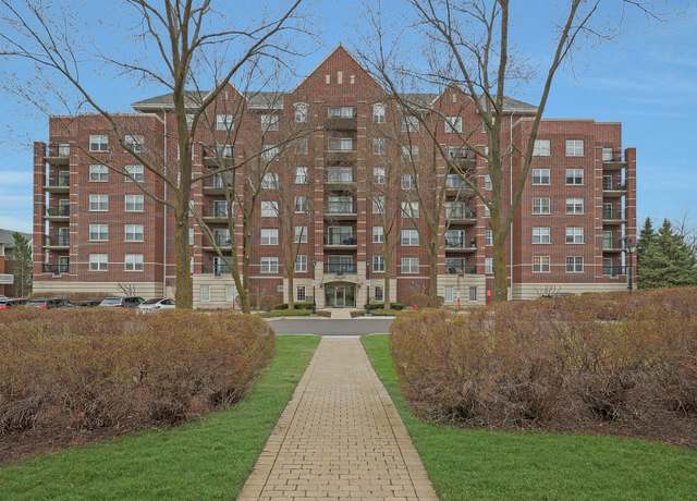 Property at 470 W Mahogany Ct #202, Palatine, IL 60067, 2 beds, 2 baths