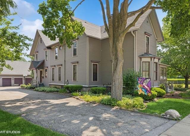 Property at 314 Washington St, Algonquin, IL 60102, 7 beds, 5 baths