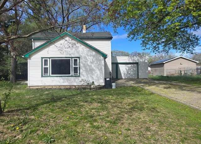 Property at 434 Whitman St, Belvidere, IL 61008, 3 beds, 1 bath