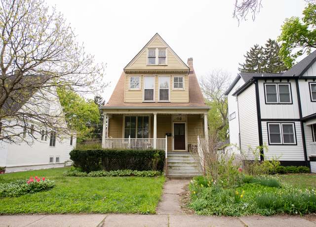 Property at 2026 Harrison St, Evanston, IL 60201, 3 beds, 2 baths