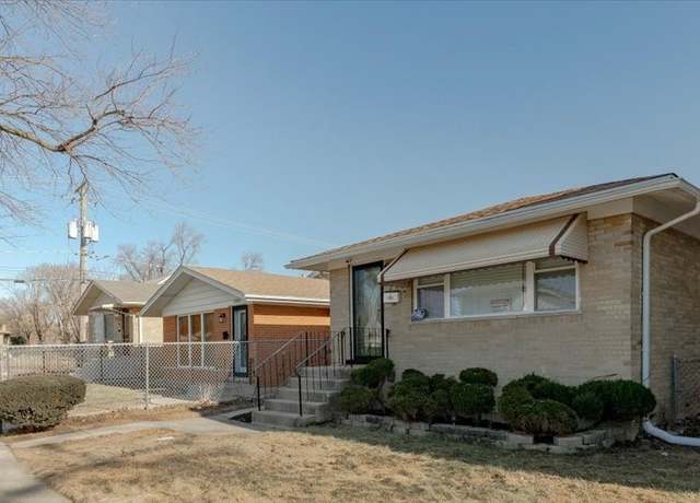 Property at 11521 S Aberdeen St, Chicago, IL 60643, 4 beds, 2 baths