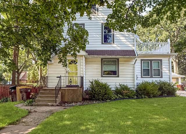 Property at 116 E Fuller St, Freeport, IL 61032, 3 beds, 1.5 baths