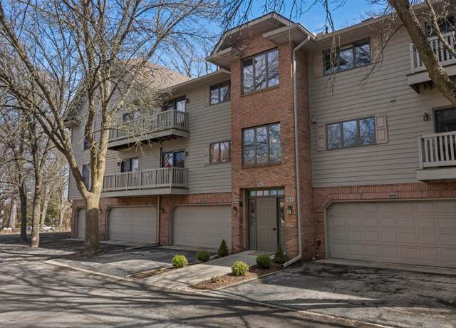 Property at 909 Cheshire Dr Unit B, Champaign, IL 61821, 3 beds, 2 baths
