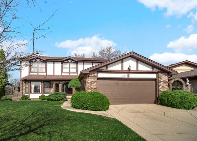 Property at 1245 N White Fence Ln, Addison, IL 60101, 4 beds, 2.5 baths